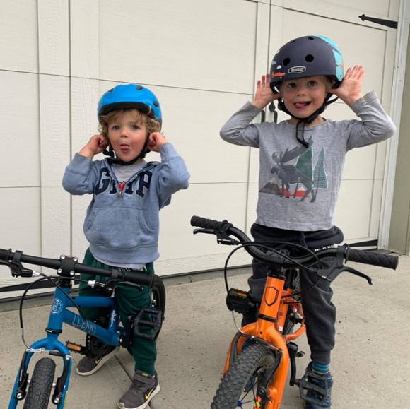 Meet your Posher, Ali - Picture 1 of 1